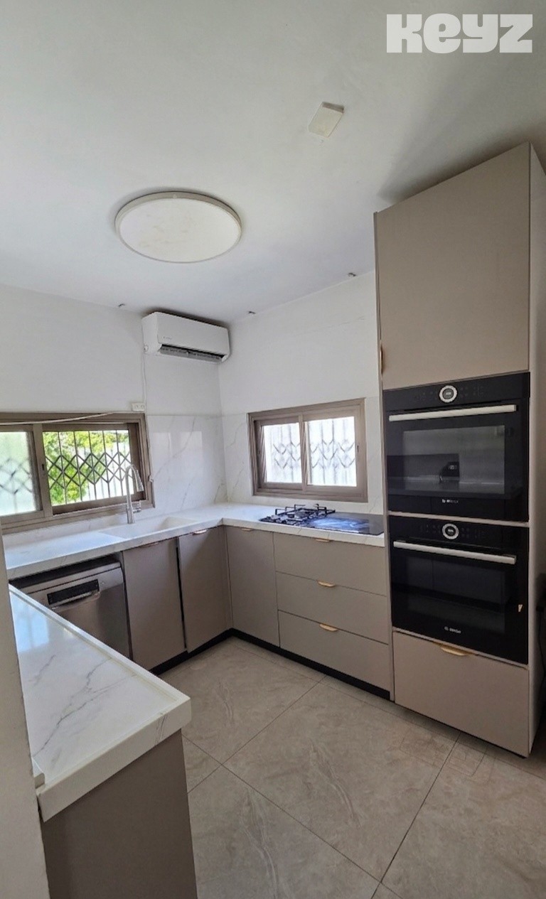 vehicle-6