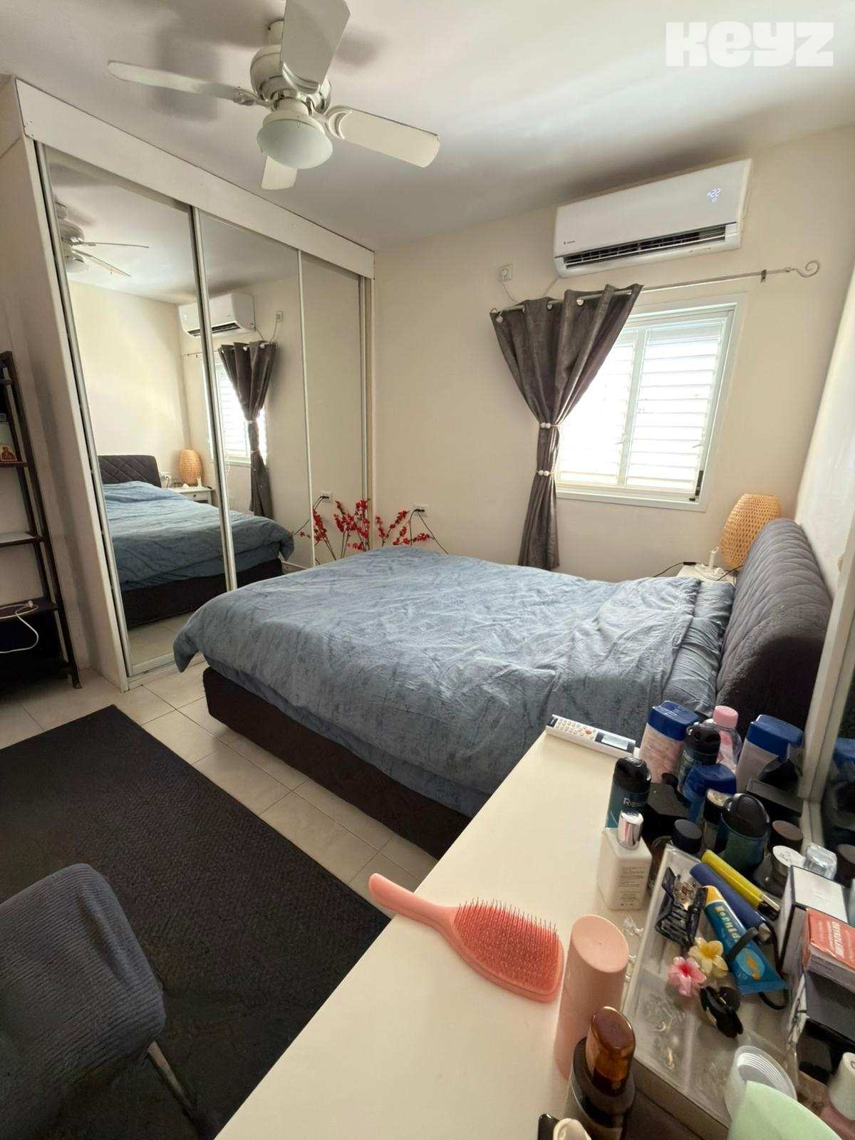 vehicle-8
