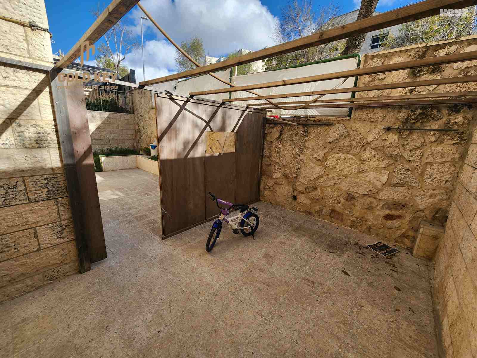 vehicle-3