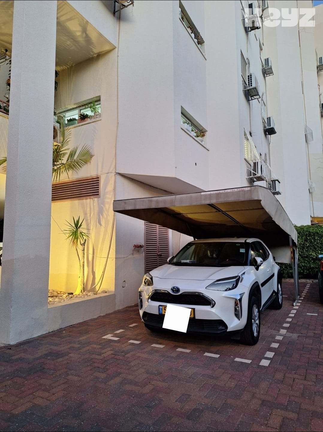 vehicle-4