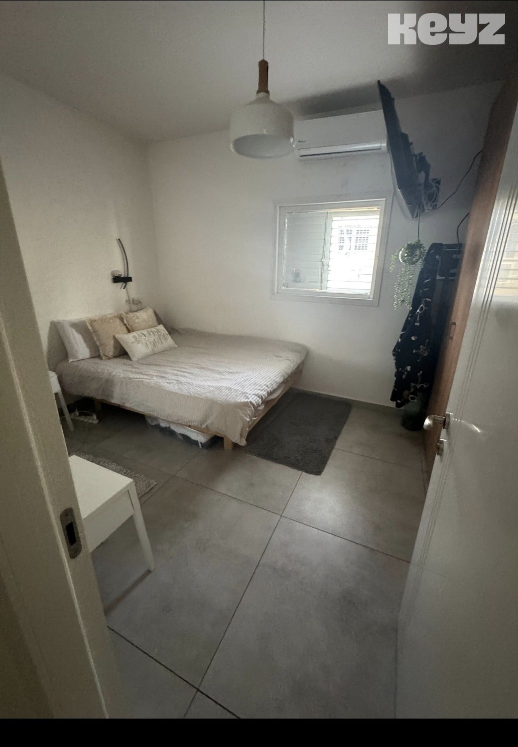 vehicle-1
