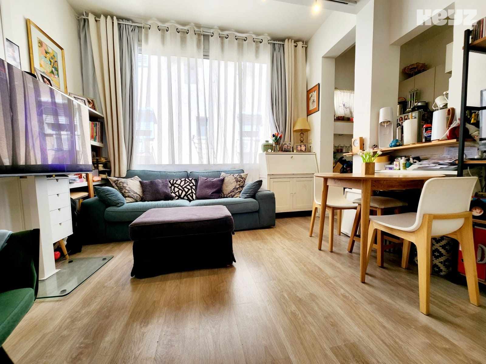 vehicle-1