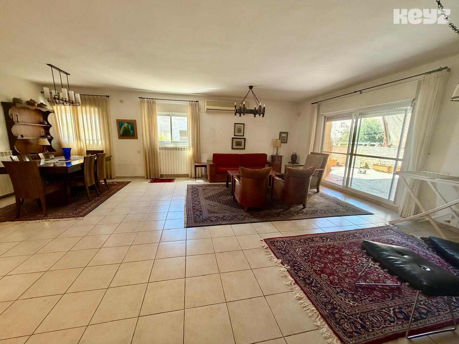 vehicle-4