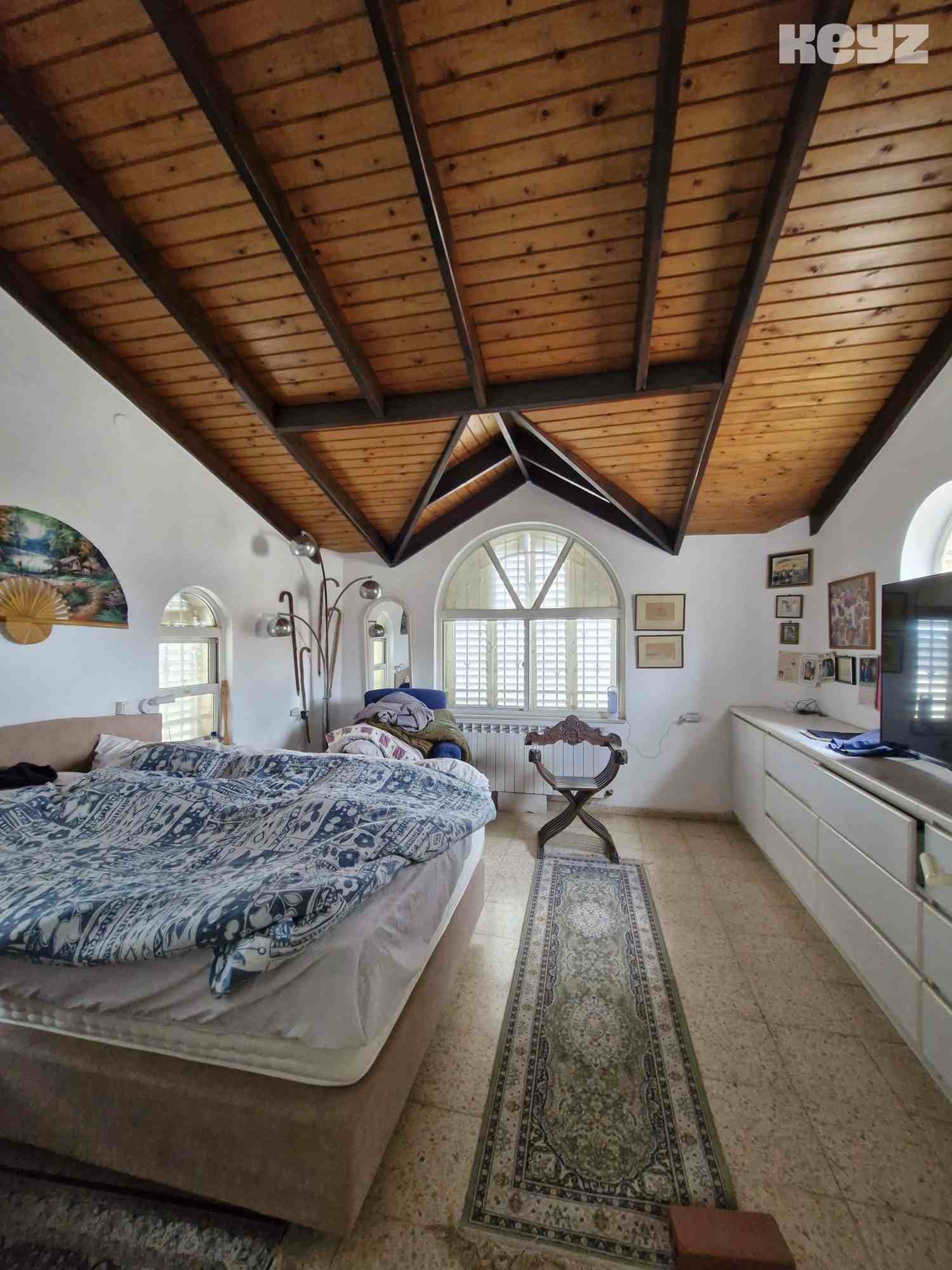 vehicle-4