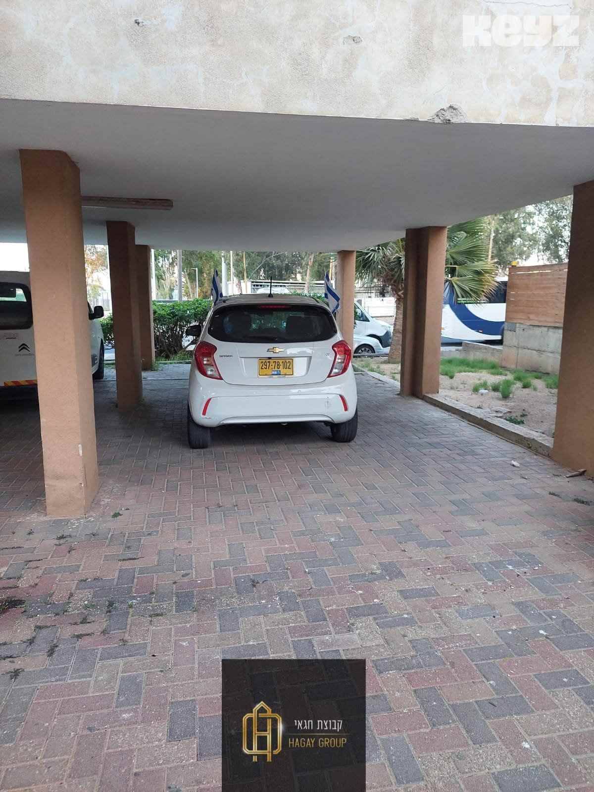 vehicle-4