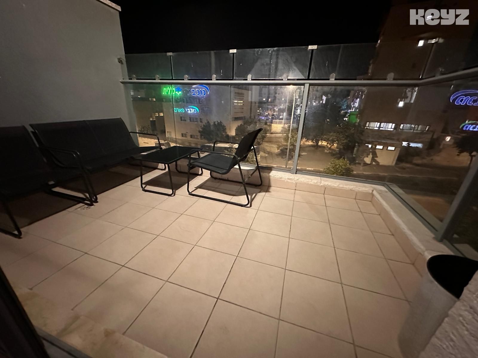 vehicle-8