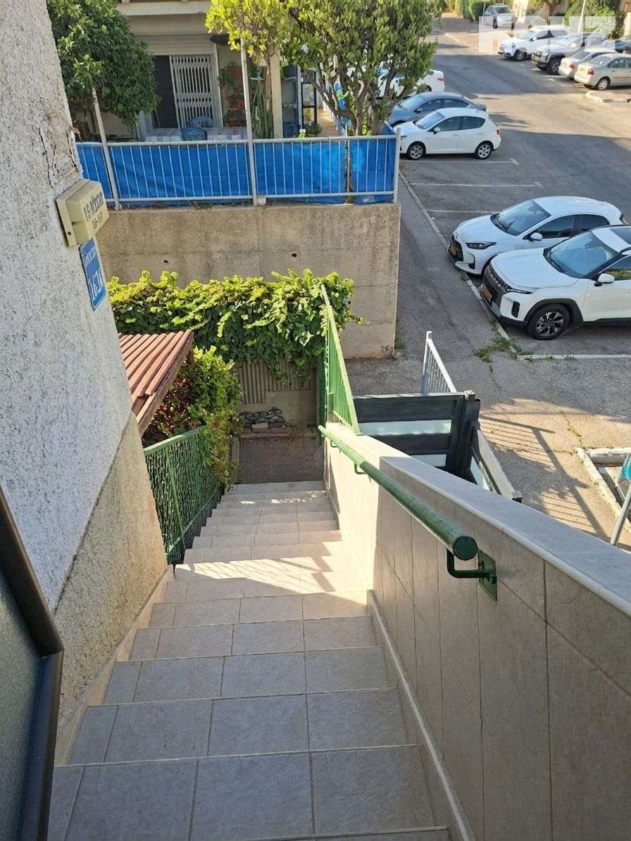 vehicle-2