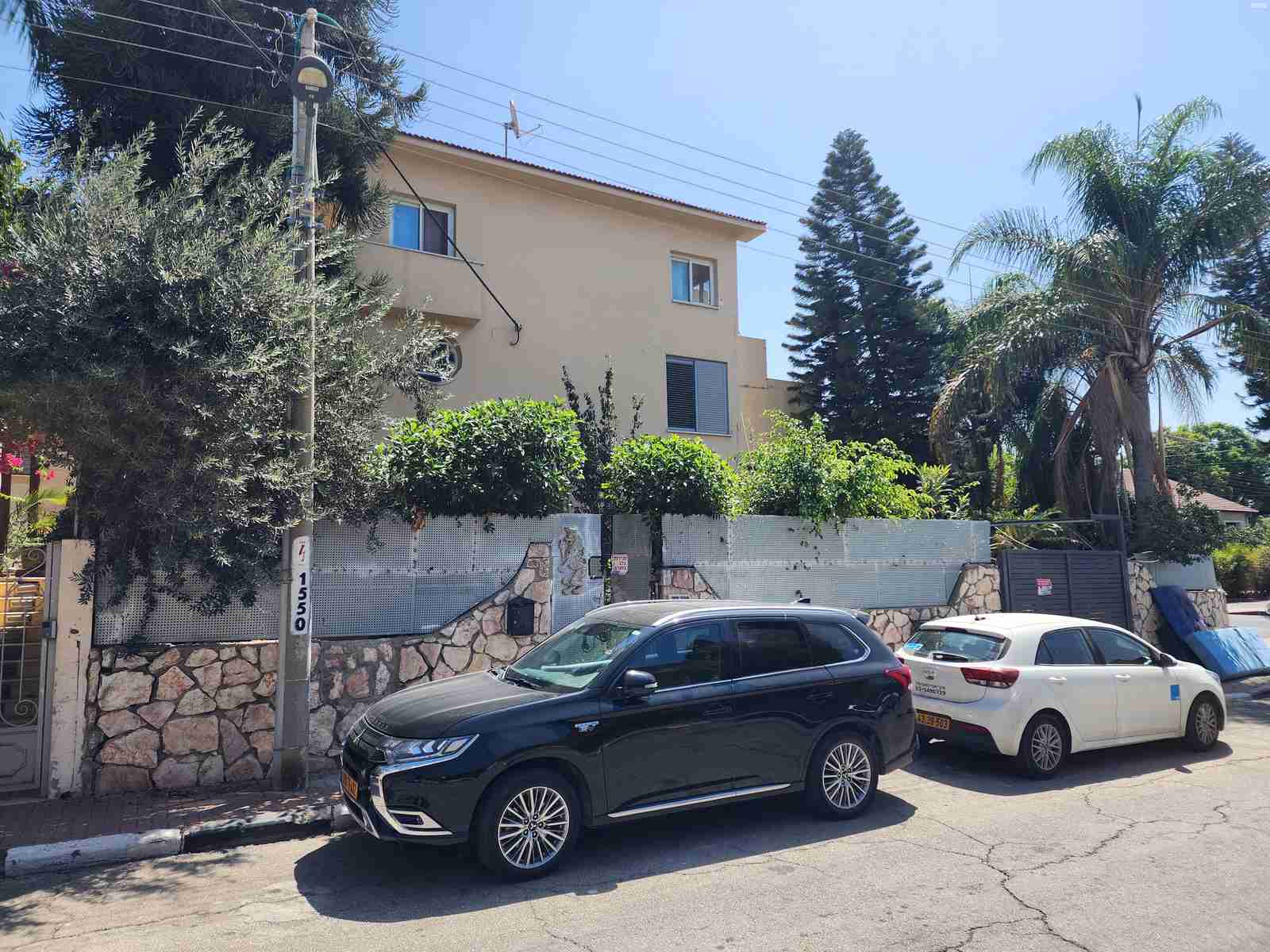 vehicle-1