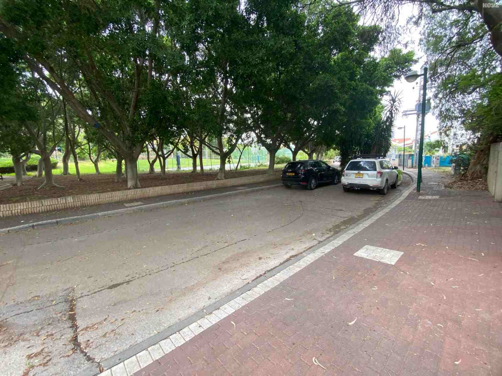 vehicle-8