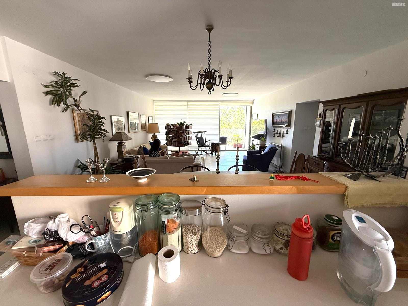 vehicle-6