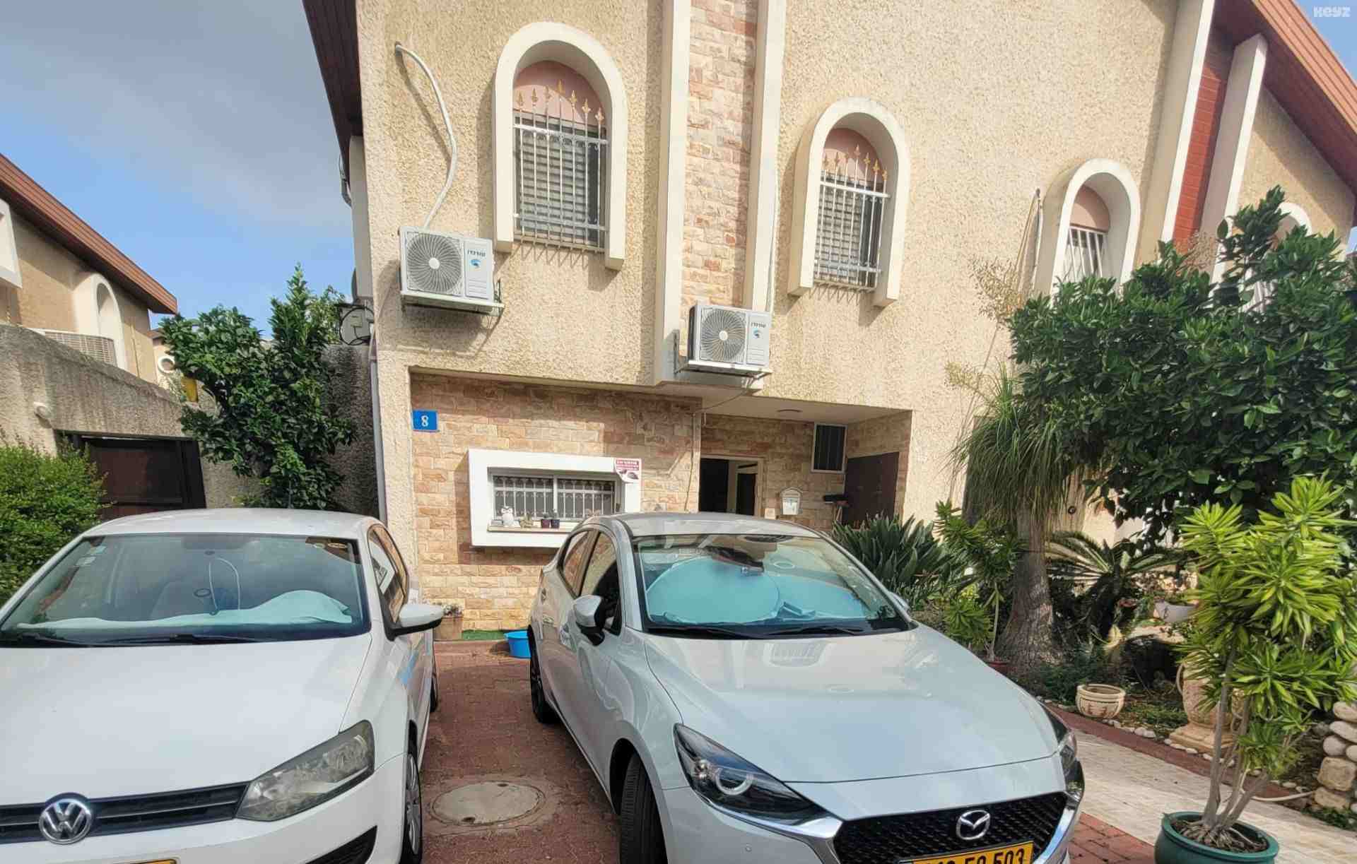 vehicle-4