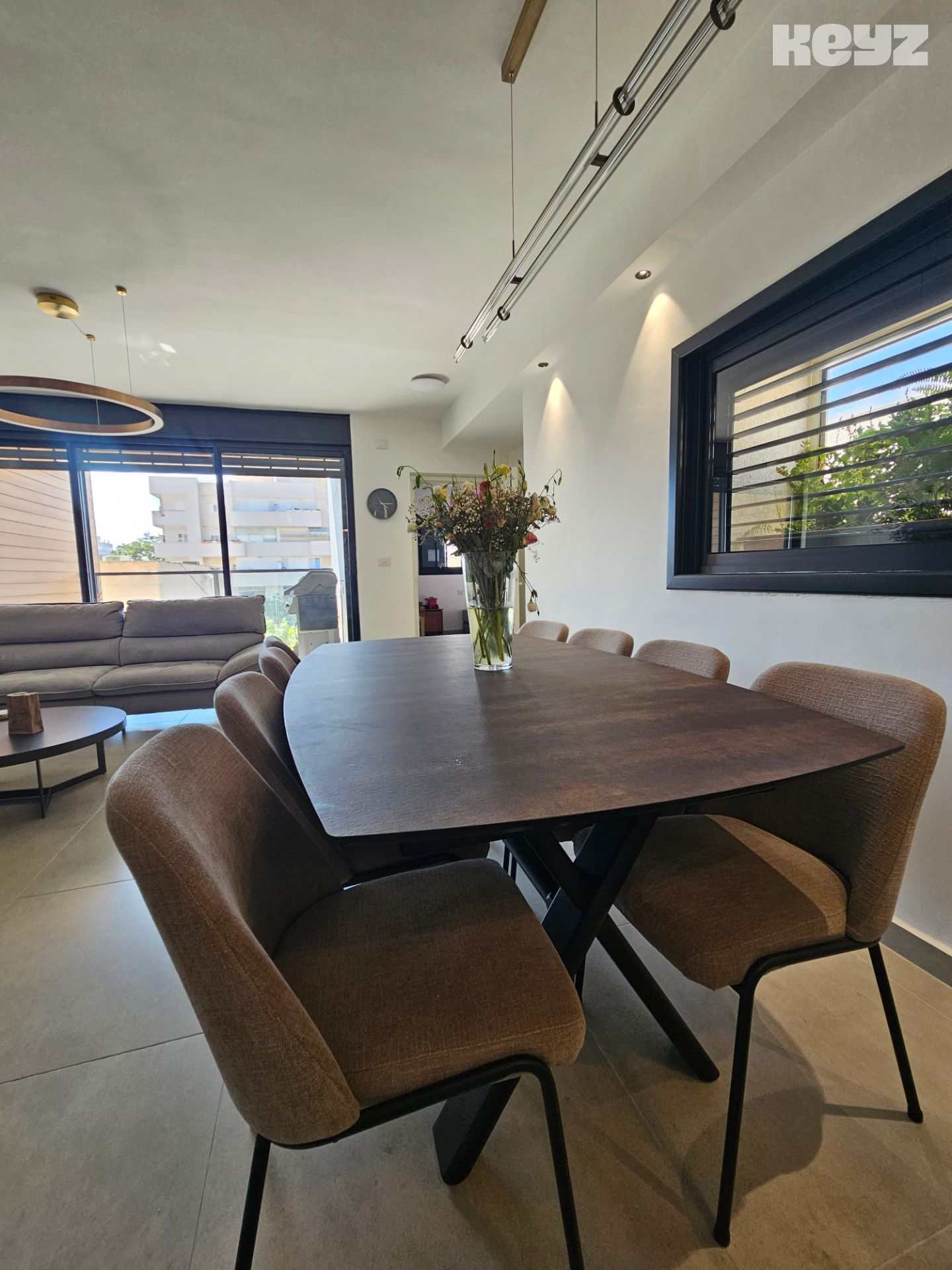 vehicle-6