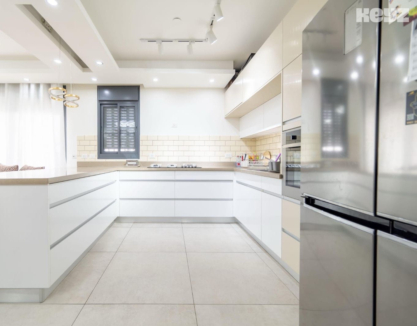 vehicle-4