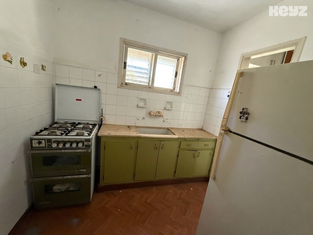vehicle-1