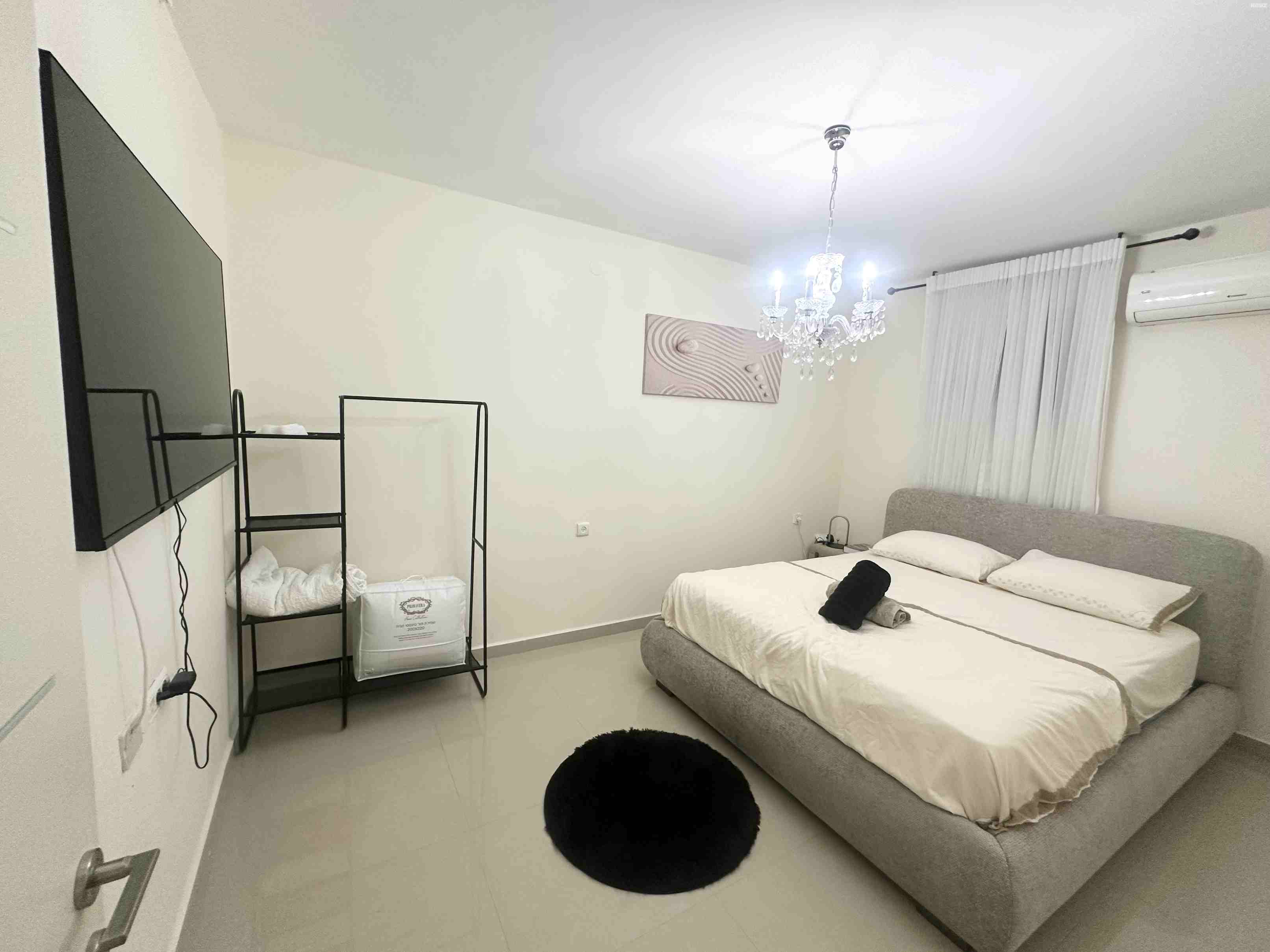 vehicle-4