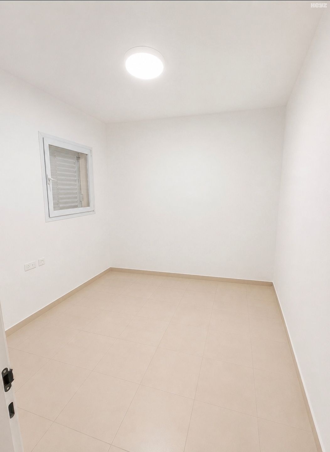 vehicle-5