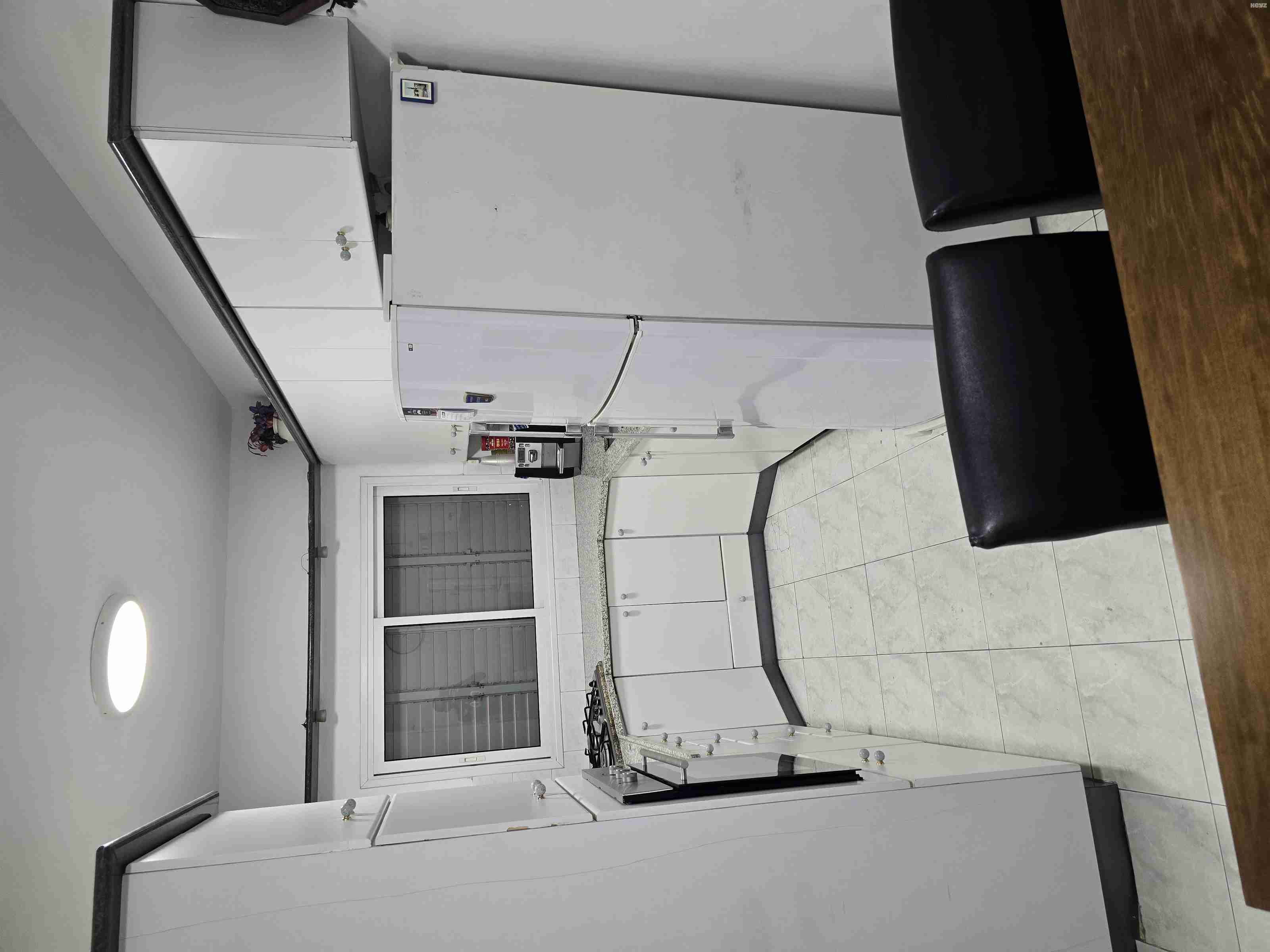 vehicle-4