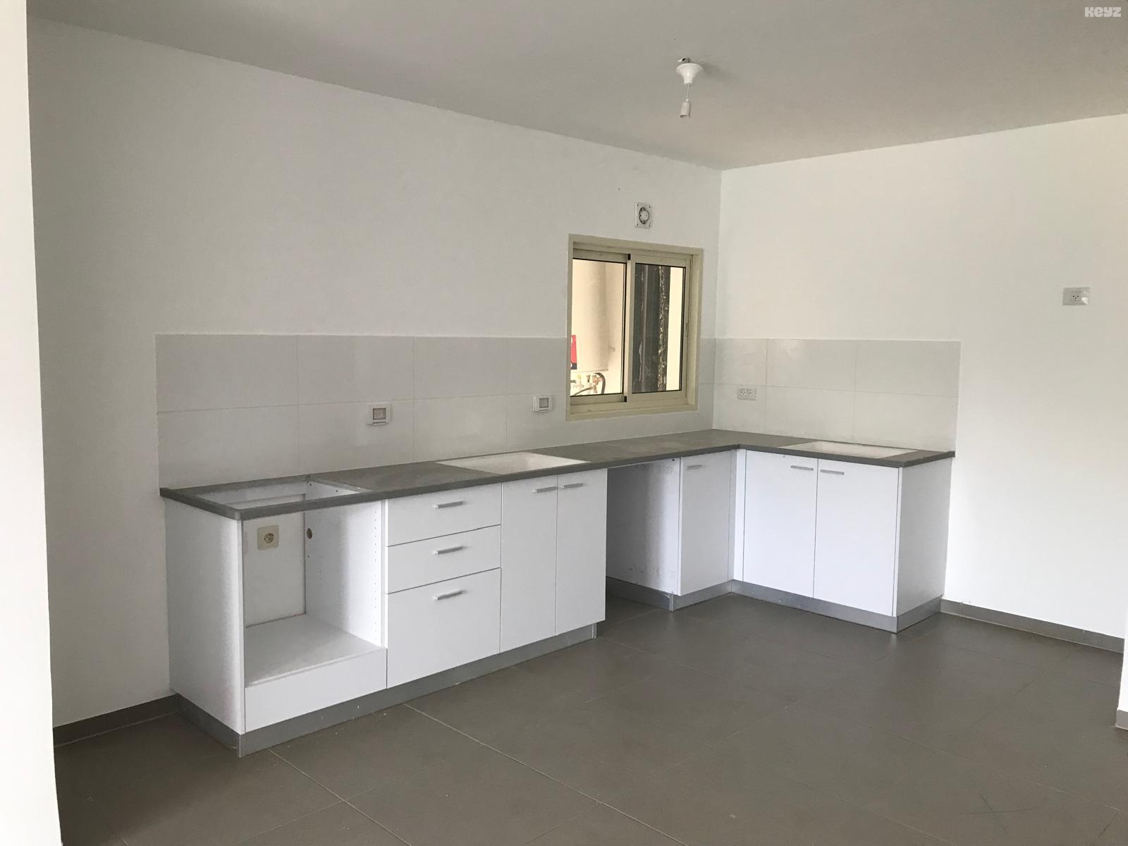 vehicle-4